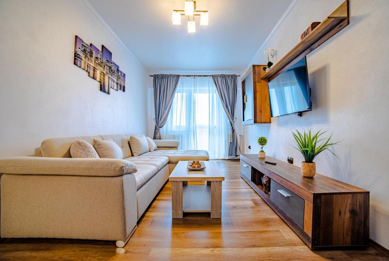 Apartament Garii Braşov Esterno foto