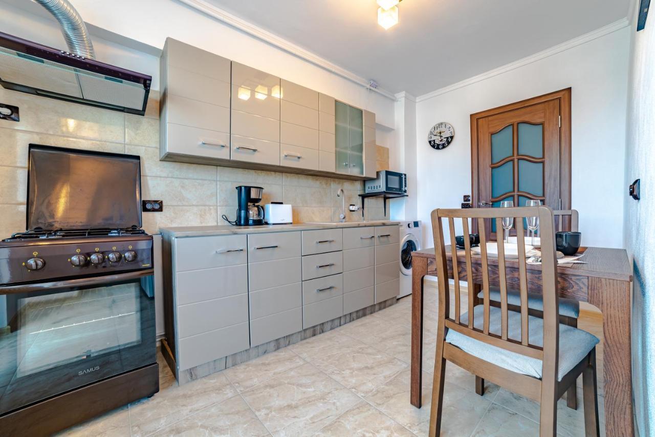 Apartament Garii Braşov Esterno foto