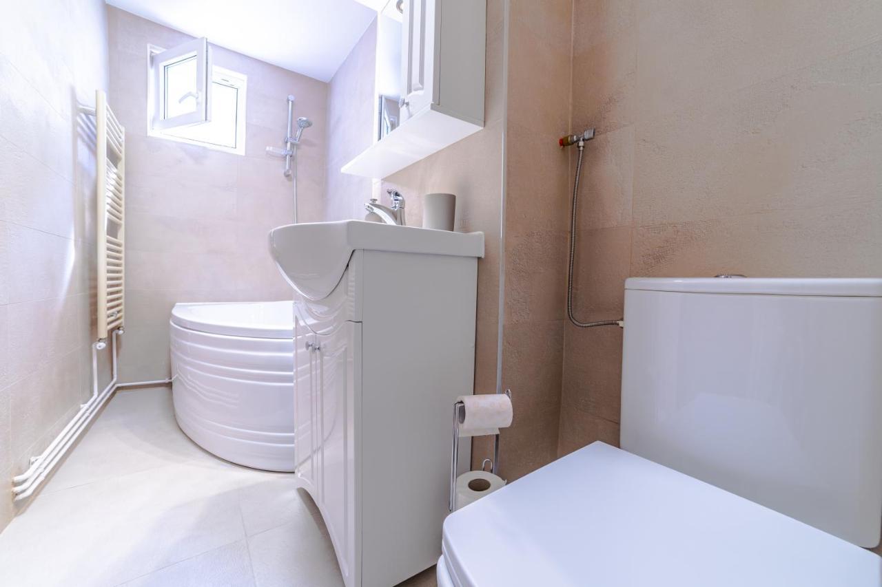 Apartament Garii Braşov Esterno foto